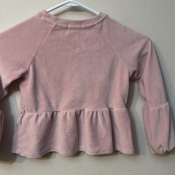 Between pink long sleeve top size 4 velour - Picture 6 of 7